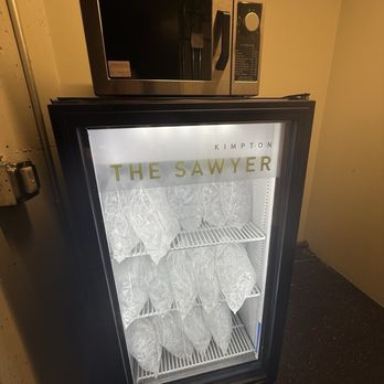 Kimpton Sawyer Hotel - Ice machine/microwave. - Hotels Near Me - Sacramento, California