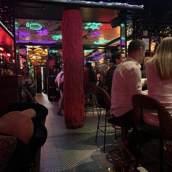 Salmón Gurú - Cocktail Bars Near Me - Madrid, M