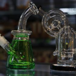 Infinity Smoke Shop - Water pipe