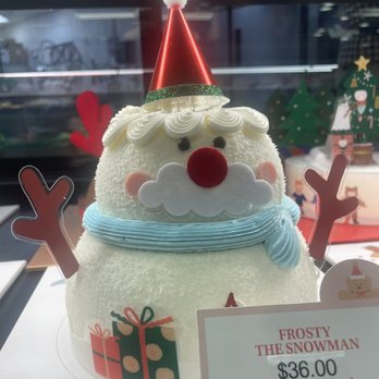 Tous Les Jours - Holiday cake - Bakeries Near Me - Arcadia, California Tous Les Jours - Holiday cake - Bakeries Near Me - Arcadia, California