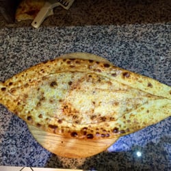 Ramo's Imbiss - Pide mit Hackfleisch
