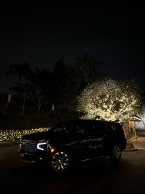 San Diego Hourly Private Chauffeur - Reserve a private black SUV and professional driver by the hour with Iconic Transportation. Perfect for business meetings, dinners, special events, multiple stops or a full day around San Diego. Enjoy private door-to-door transportation without having to request a new ride at every destination.