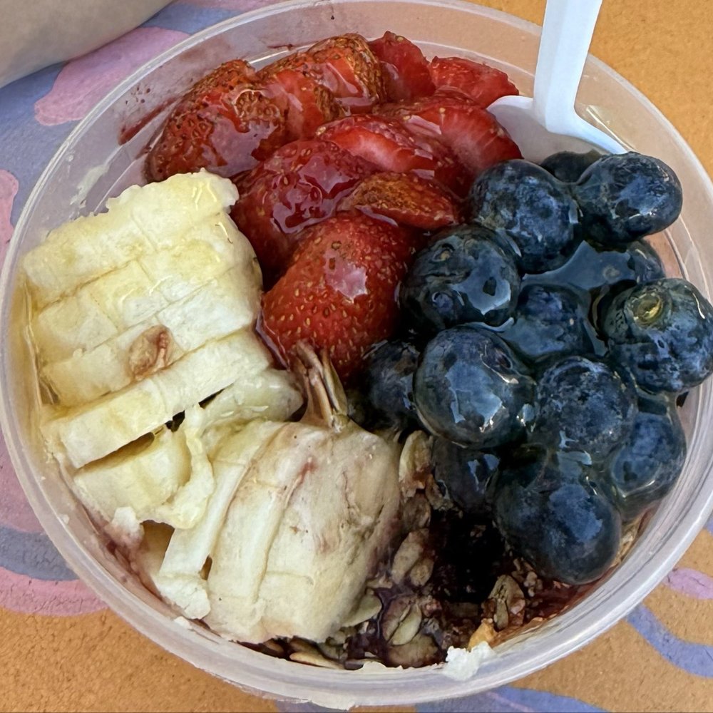 Fruit Float Cafe - The gulf coast delight - Juice Bars & Smoothies Near Me - Madeira Beach, Florida