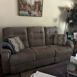 Rider Furniture - Recliner sofa