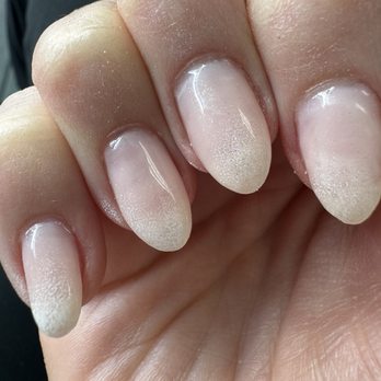 Le's O Nails - Sooo splotchy - Nail Salons Near Me - Oxnard, California
