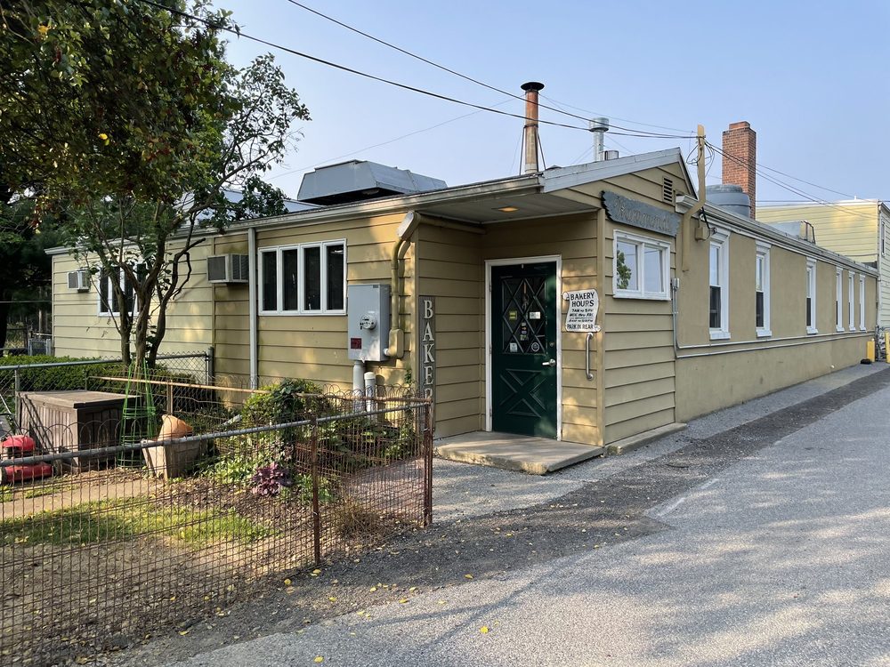 HAMMOND’S OLDFASHIONED HAND MADE PRETZELS Updated October 2024 56 Photos & 15 Reviews 716