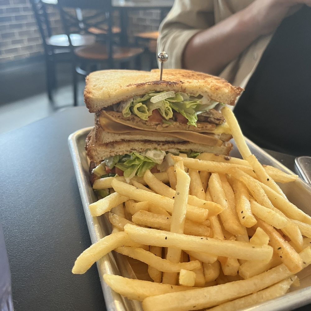 4th & State - BLT Sandwich - Vegan Near Me - Columbus, Ohio 4th & State - BLT Sandwich - Vegan Near Me - Columbus, Ohio