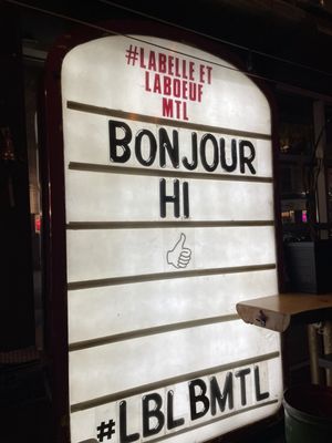La Belle & La Boeuf - Burger Bar - Montréal - Sainte-Catherine O by null