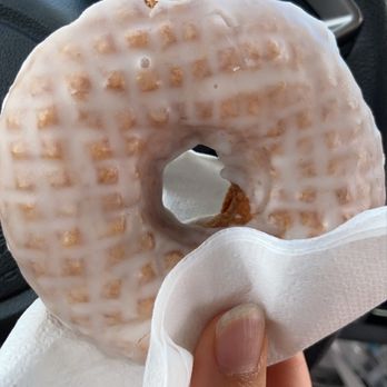 Donut Villa Diner - Vegan glazed donut - Donuts Near Me - Malden, Massachusetts Donut Villa Diner - Vegan glazed donut - Donuts Near Me - Malden, Massachusetts