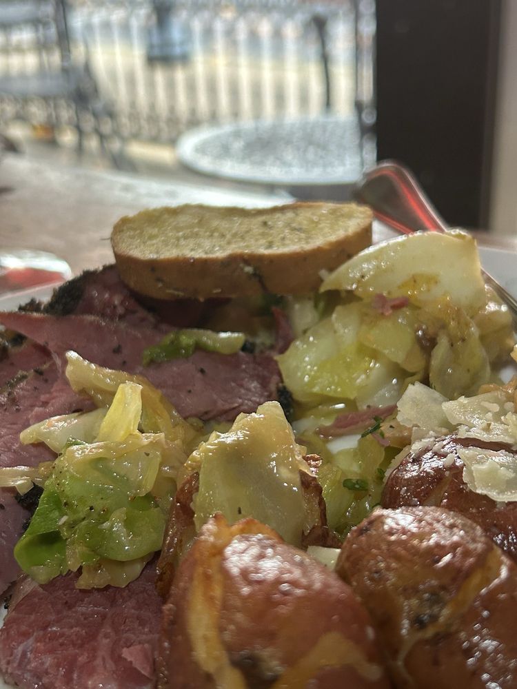 Food from Ye Olde English Inn