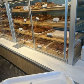 Paris Baguette - Pastries - Bakeries Near Me - Nashville, Tennessee