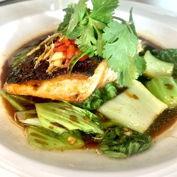 et al. - Grilled Kona Kampachi - Breakfast & Brunch Near Me - Honolulu, Hawaii