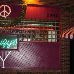 Suzy's Bar