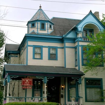 Harrison House Bed & Breakfast - Harrison House - Bed & Breakfast Near Me - Columbus, Ohio Harrison House Bed & Breakfast - Harrison House - Bed & Breakfast Near Me - Columbus, Ohio