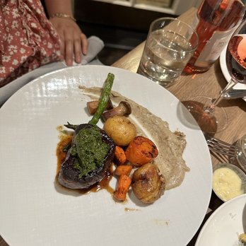 El Dorado Kitchen - Filete mignon - New American Near Me - Sonoma, California