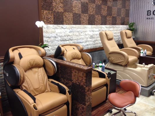Bom Nail & Spa by null