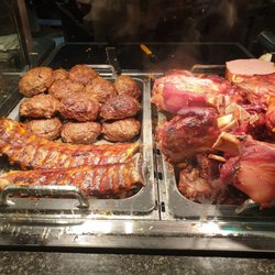Marktkauf - Grillstation am Ausgang