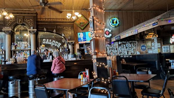 Palace | Restaurant & Saloon by null