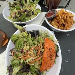 Full Thai Salmon Salad