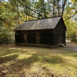 Metcalf Bottoms - Little Greenbrier School, a step back in time