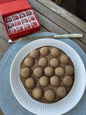 Knipschildt Chocolatier by null