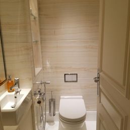 Four Seasons Paris: Spa womens area Four Seasons Paris: Spa womens area