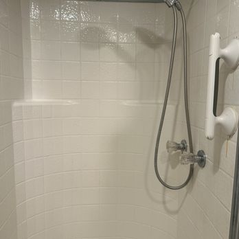 InstaMaids - Clean shower - Home Cleaning Near Me