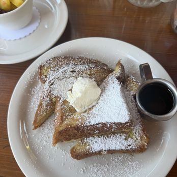 JT Country Kitchen - French toast - Breakfast & Brunch Near Me - Joshua Tree, California JT Country Kitchen - French toast - Breakfast & Brunch Near Me - Joshua Tree, California
