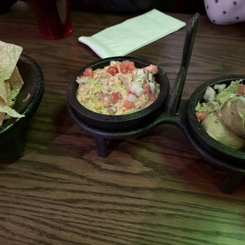 Kodiax Barn & Grill - The appetizer of quac an warm corn dip - American Near Me - Charleroi, Pennsylvania