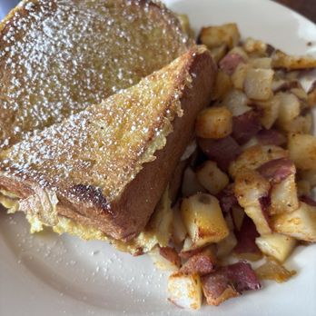 Emma Lisa’s Breakfast & Lunch - French toast breakfast sandwich - Breakfast & Brunch Near Me - Quincy, Massachusetts Emma Lisa’s Breakfast & Lunch - French toast breakfast sandwich - Breakfast & Brunch Near Me - Quincy, Massachusetts