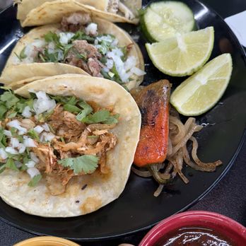 Green Chilitos - Tacos - Mexican Near Me - Fairfield, Connecticut Green Chilitos - Tacos - Mexican Near Me - Fairfield, Connecticut