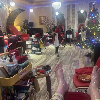 VIP Nails & Spa - Great - Nail Salons Near Me - Lodi, California