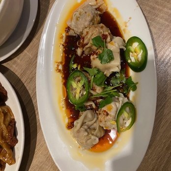 Dumpling Inn - Fried pork won ton appetizer with very spicy green peppers - Chinese Near Me - San Diego, California Dumpling Inn - Fried pork won ton appetizer with very spicy green peppers - Chinese Near Me - San Diego, California