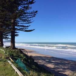 Wainui Beach - This place is just too beautiful on a good day