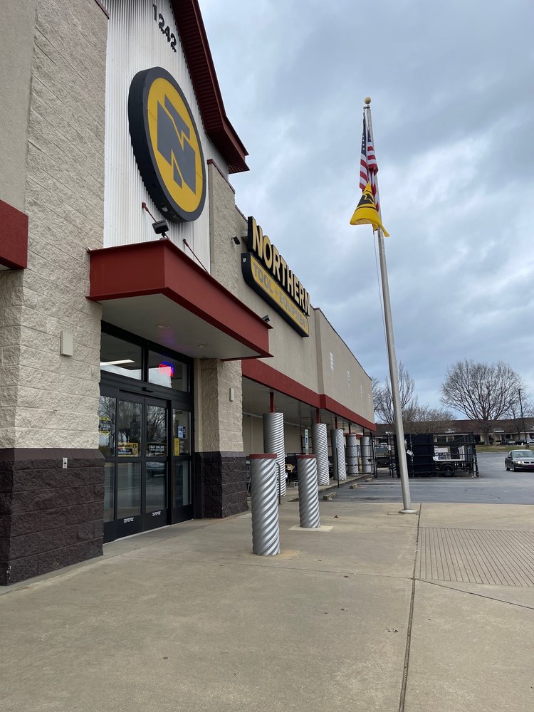 NORTHERN TOOL + EQUIPMENT Updated September 2024 30 Photos 1242 Woodruff Rd, Greenville