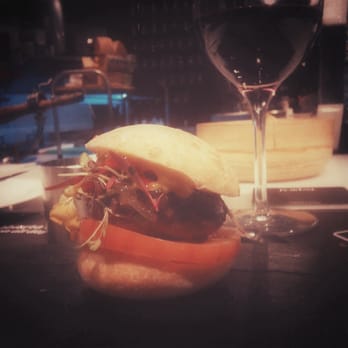 El Portal - Kobe mini burger - Spanish Near Me - Alicante, A El Portal - Kobe mini burger - Spanish Near Me - Alicante, A