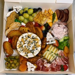 California Charcuterie Boards - Medium Box with baked Brie + $10, 12"x12" box - starts at $75