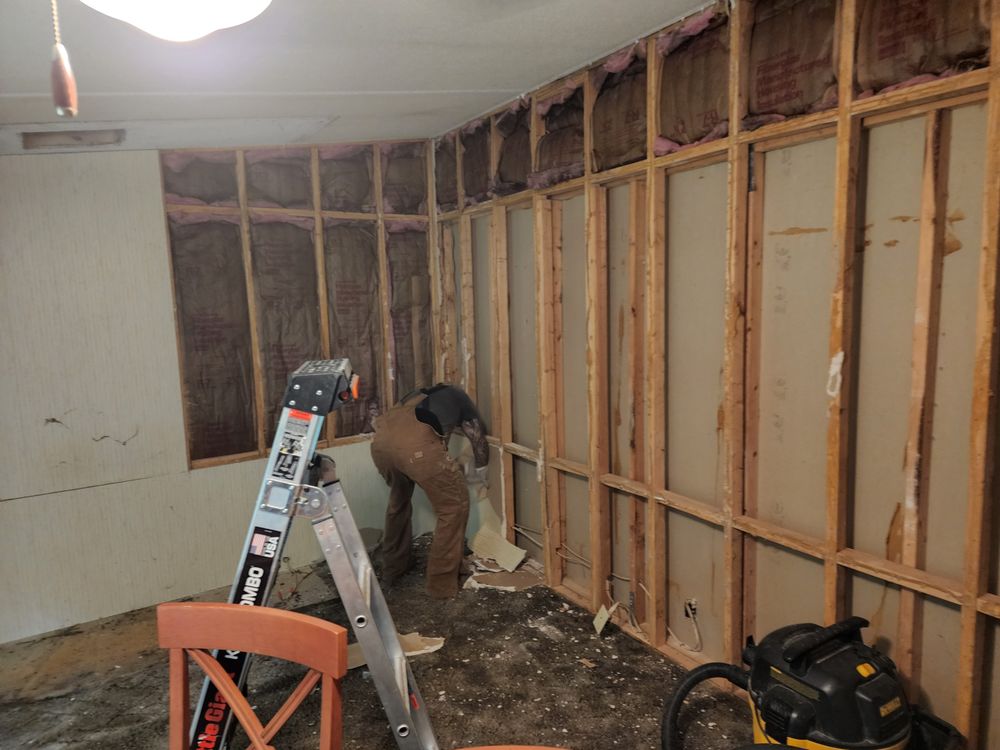 Slide of Claras Handymans services