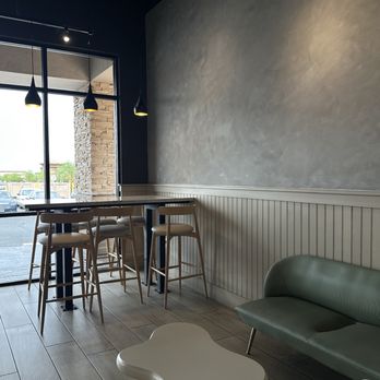 Teru Tea Cafe - Cute seating - Coffee & Tea Near Me - Las Vegas, Nevada