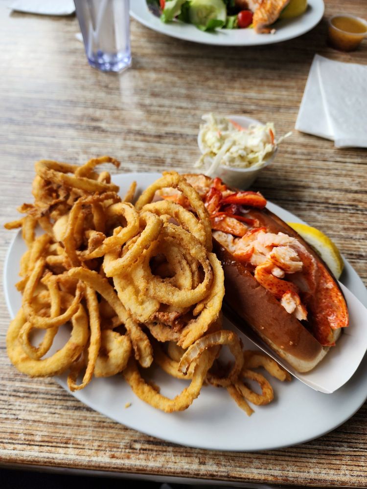 THE SANDPIPER RESTAURANT Updated November 2024 118 Photos & 224