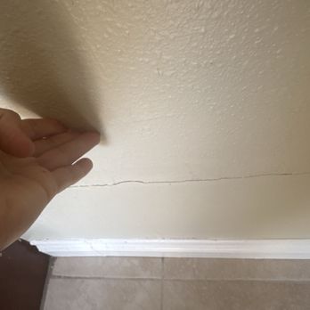 Invitation Homes - Cracks all over and soft walls - Property Management Near Me - Glendale, California Invitation Homes - Cracks all over and soft walls - Property Management Near Me - Glendale, California