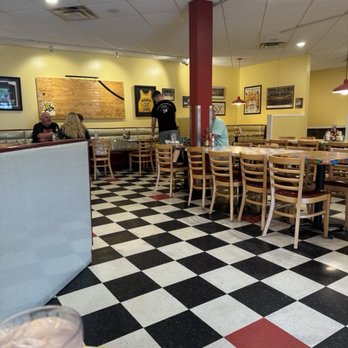 Doo-Dah Diner - Interior August 2026 - Diners Near Me - Wichita, Kansas