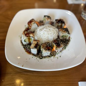 Kona Grill - Fire Dragon Roll - Sushi Bars Near Me - Liberty Township, Ohio