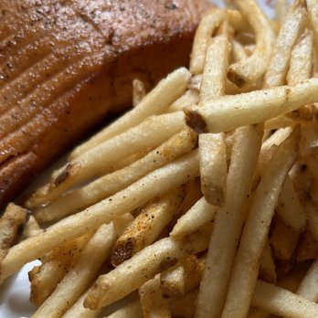 Le Beef - Salmon & fries - French Near Me - Plano, Texas