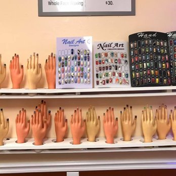 Queen Nails - Glitter Nails - Nail Salons Near Me - Largo, Florida