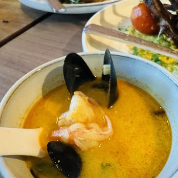 Star Leaf - Asian Fusion Near Me - Pasadena, California