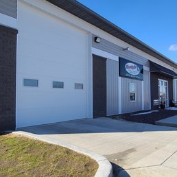 Exterior photo of Bloomington Collision Repair - Bloomington, Illinois Exterior photo of Bloomington Collision Repair - Bloomington, Illinois
