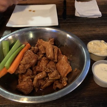 Bunky's Raw Bar & Grill - Bunky 's Boneless Wings - Sports Bars Near Me - Indialantic, Florida Bunky's Raw Bar & Grill - Bunky 's Boneless Wings - Sports Bars Near Me - Indialantic, Florida