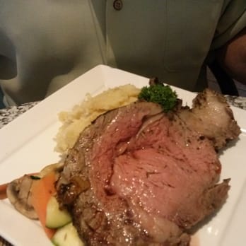Cafe Julia - Prime rib. - Cafes Near Me - Honolulu, Hawaii