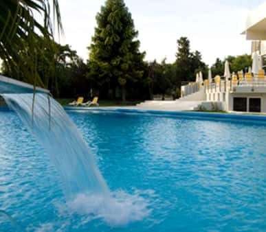 Howard Johnson by Wyndham Plaza Hotel Mayorazgo by null